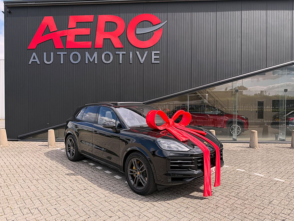 Afgeleverde Porsche Cayenne bij Aero Automotive